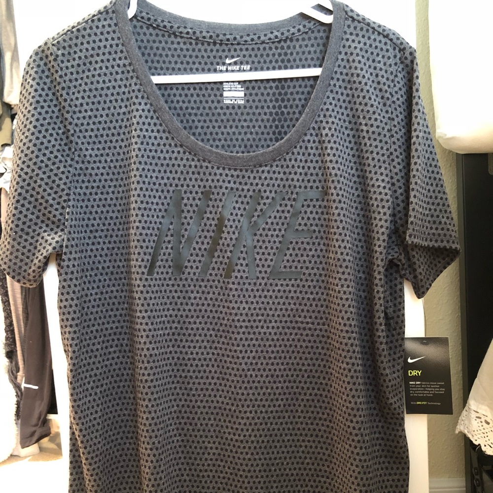 SOLD The Nike Tee, Brand New!